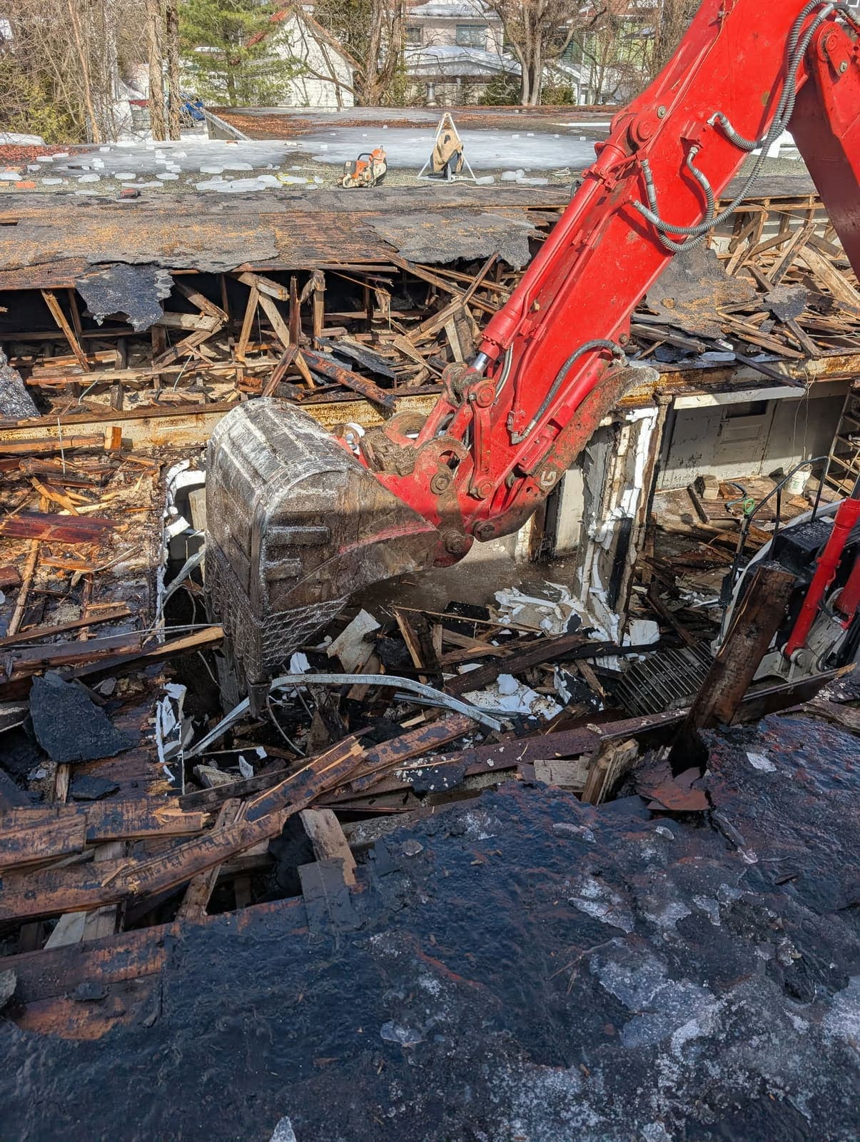 Chantier de démolition à Thetford Mines réalisé par A.L.O Pomerleau